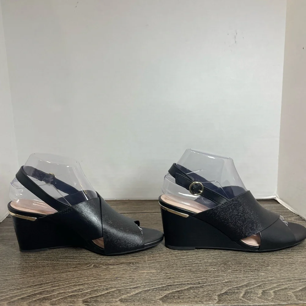 Preston & York Black Wedge Sandals. Leather upper. Size 8M. Like new. Pre-owned